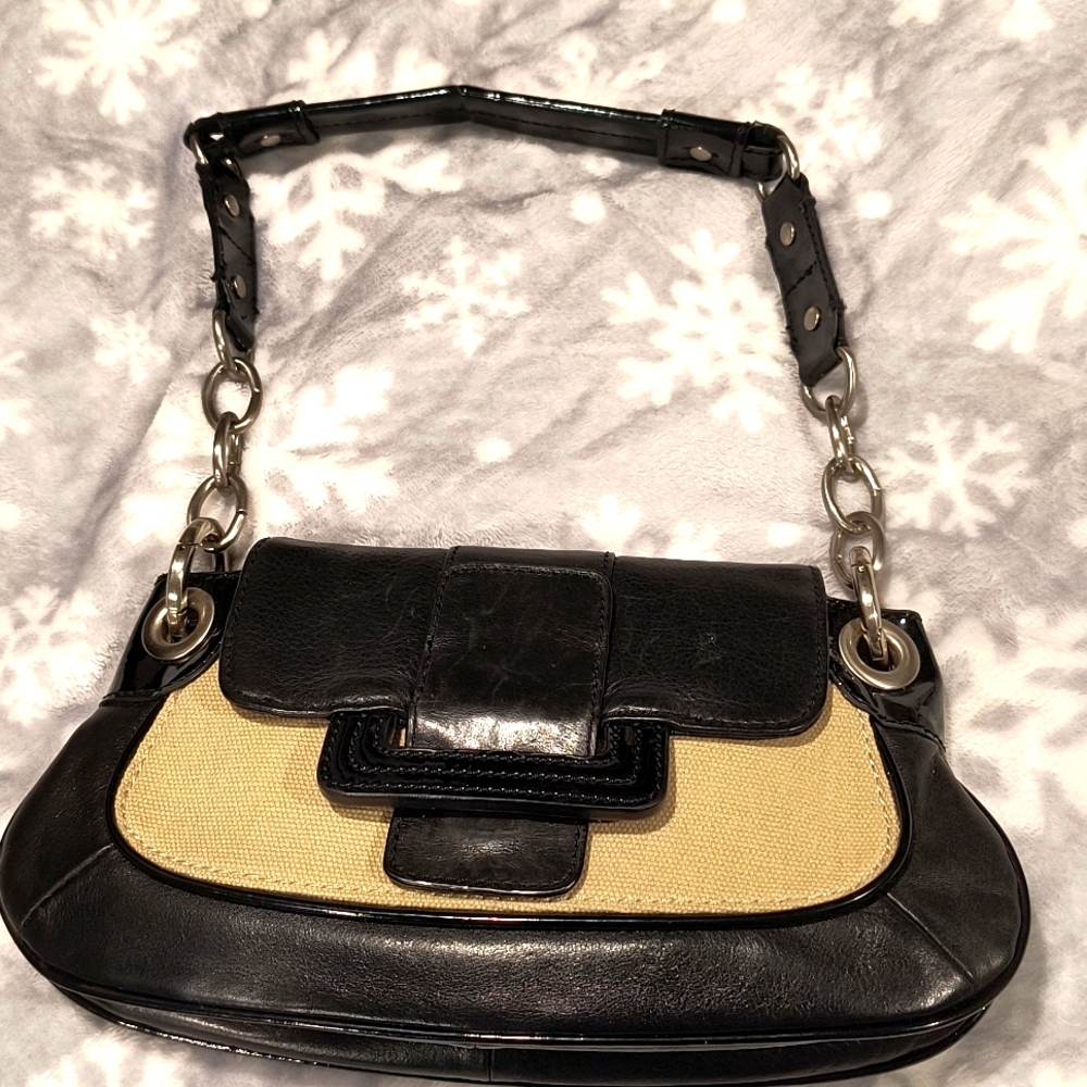 BCBGMaxAzria patent and burlap, expandable bag, 3 zips, 2 slips, 5 card slots